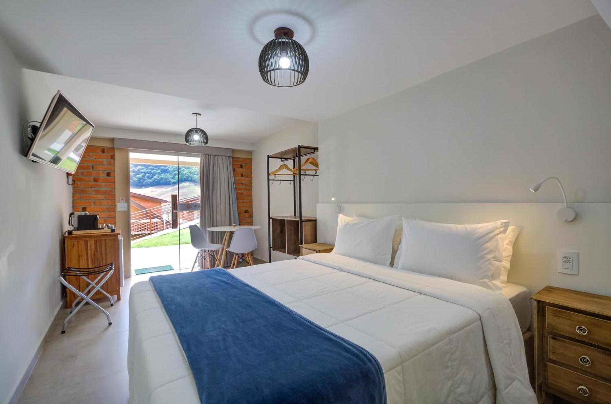 Filimahalo Hotel Серра-Негра Экстерьер фото