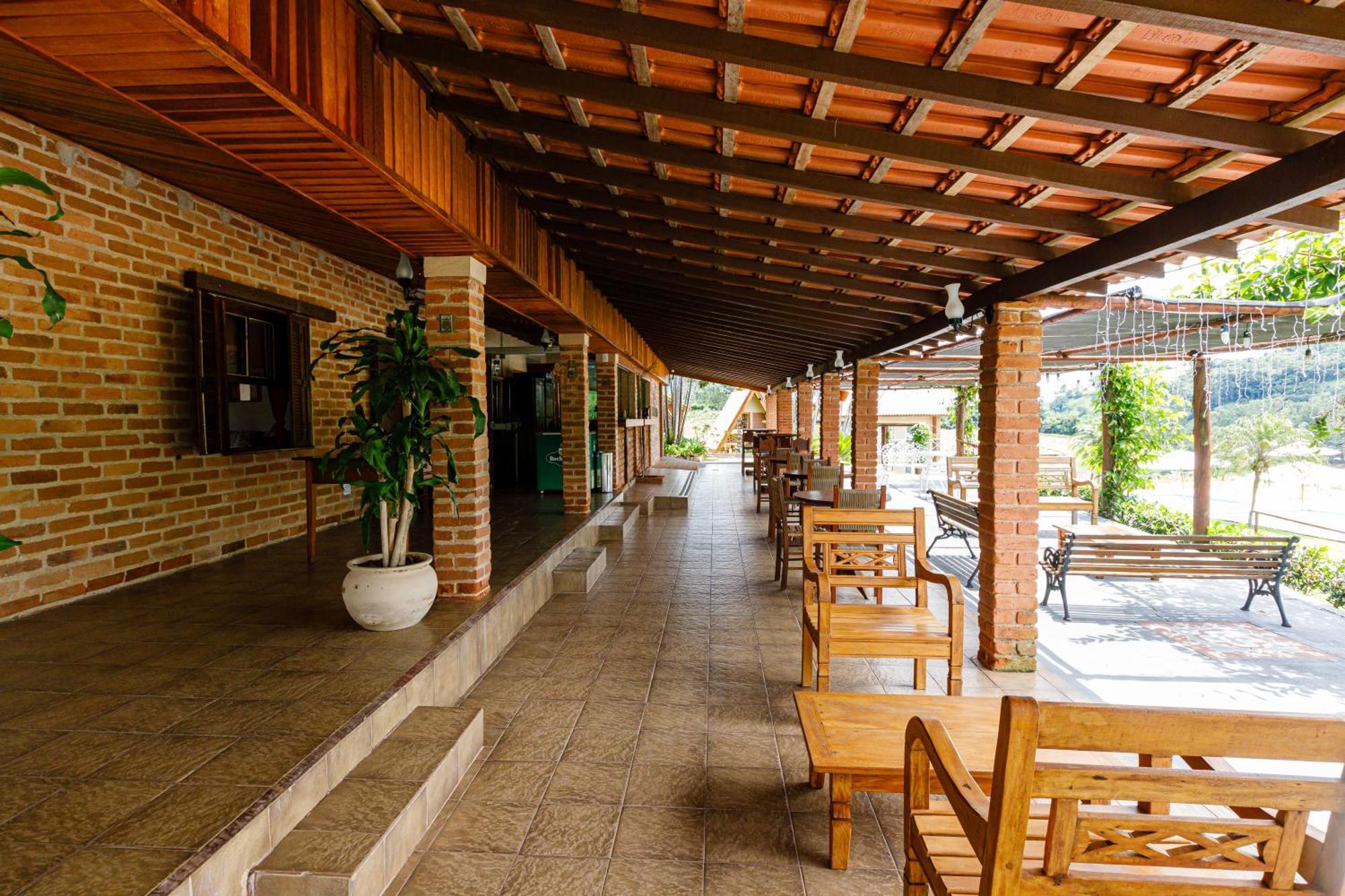 Filimahalo Hotel Серра-Негра Экстерьер фото